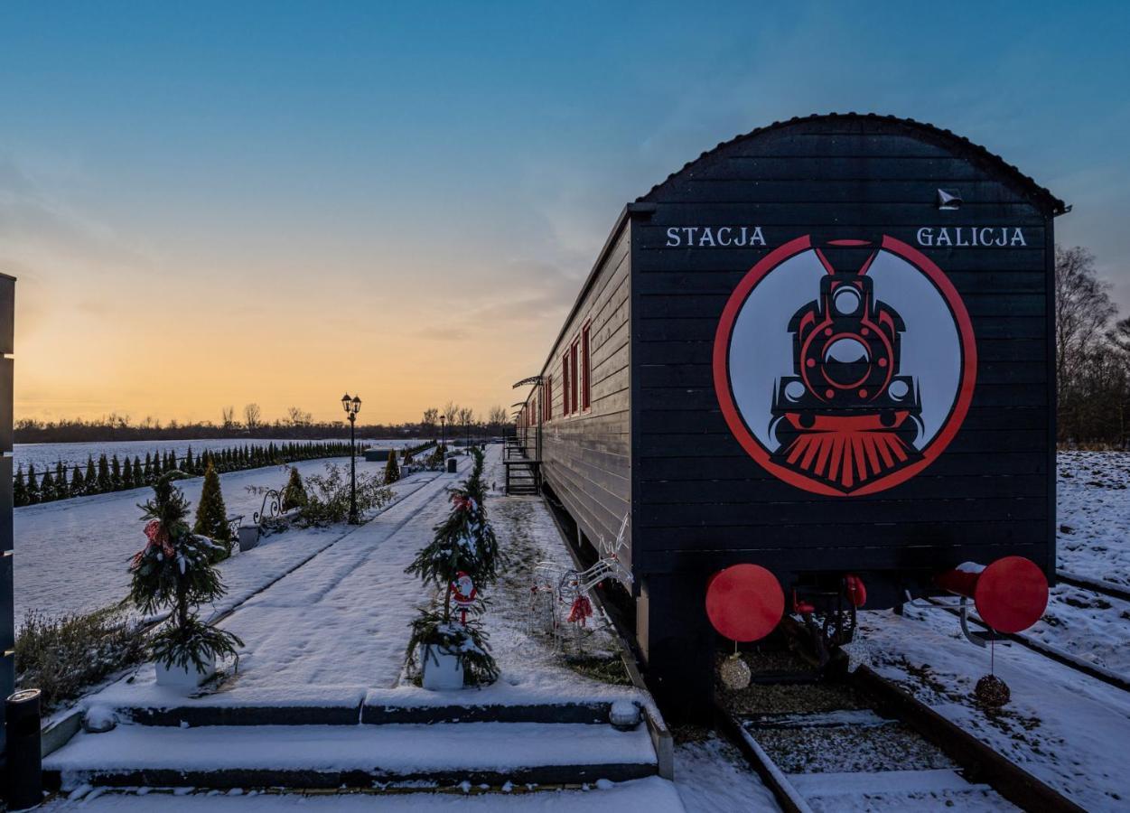 Aparthotel Stacja Galicja - Nocleg W Pociagu Blisko Energylandia Zator Exterior foto